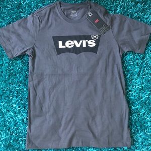 Authentic Levi’s Women’s Gray T-shirt